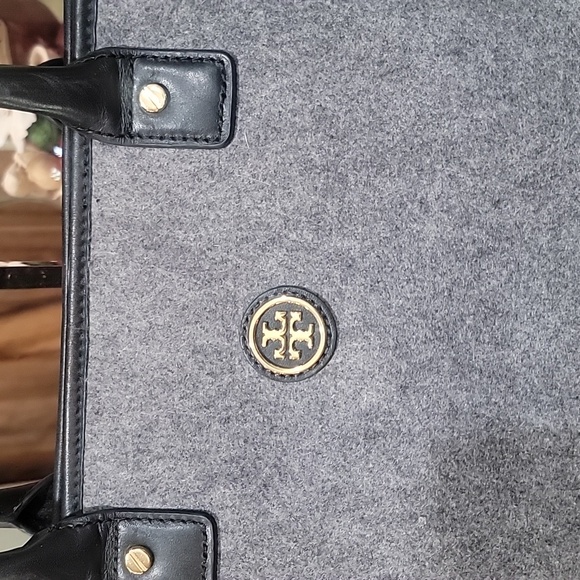 Tory Burch EUC Jaden Dark Gray Wool Flannel & Black Leather Tote Bag - Picture 2 of 7